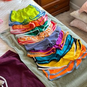 ‼️NINE PAIRS MEDIUM DRYFIT NIKE SHORT LOT‼️
